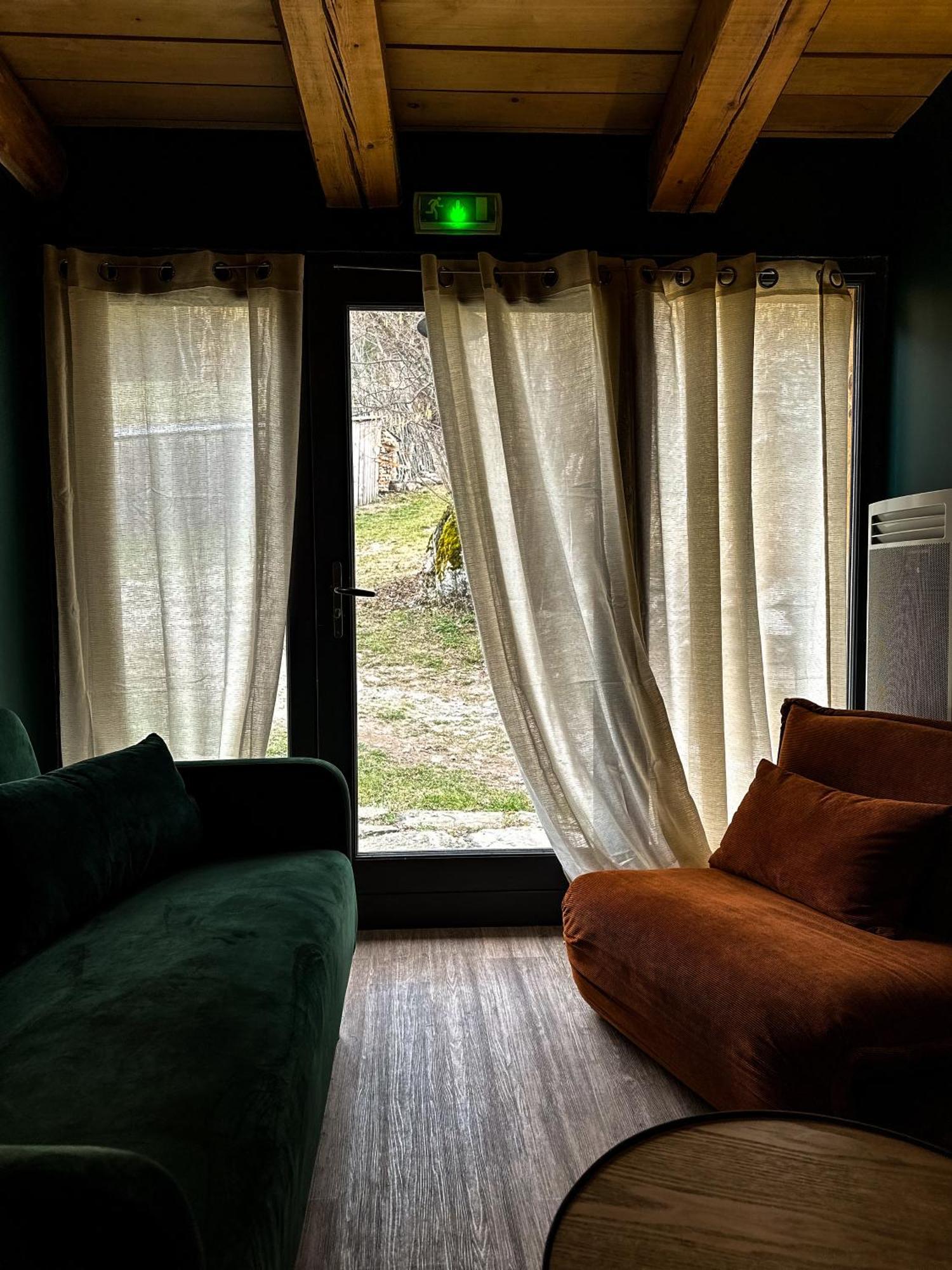 Bed and Breakfast La Ferme Du Bien-Etre Saint-Julien-Chapteuil Экстерьер фото