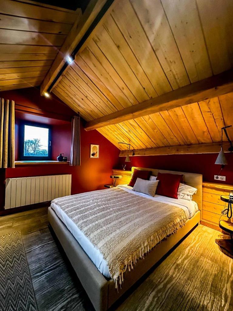Bed and Breakfast La Ferme Du Bien-Etre Saint-Julien-Chapteuil Экстерьер фото